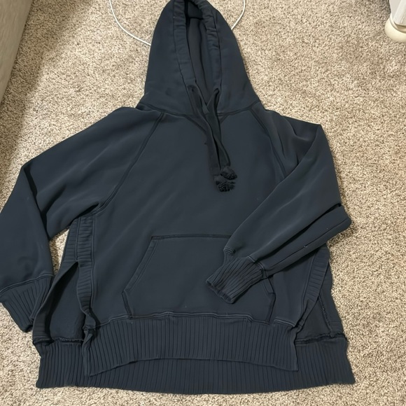 American Eagle hoodie. Size small. Good condition - Picture 1 of 2